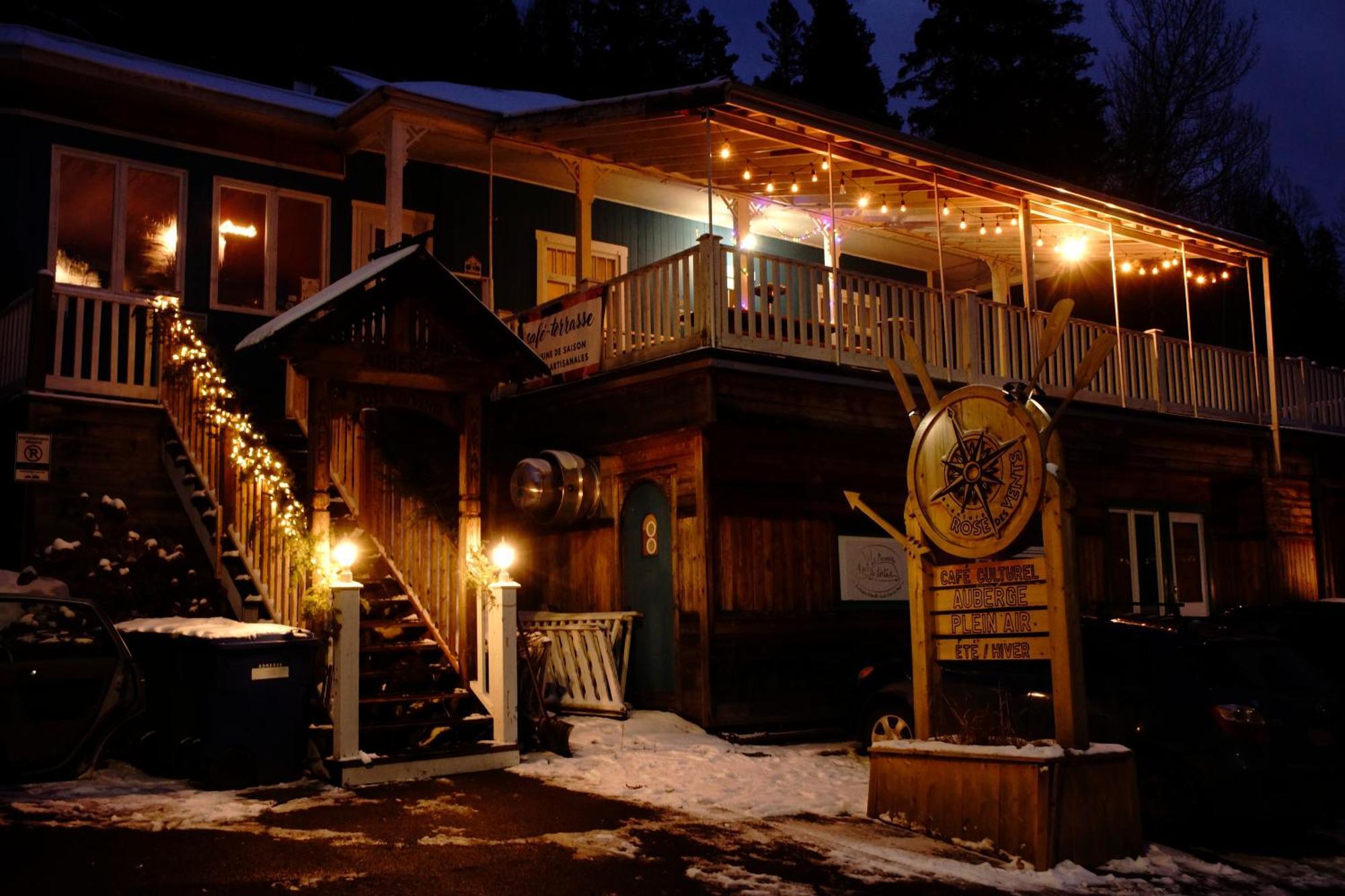 Auberge Aventure Rose Des Vents Sainte-Rose-du-Nord Buitenkant foto